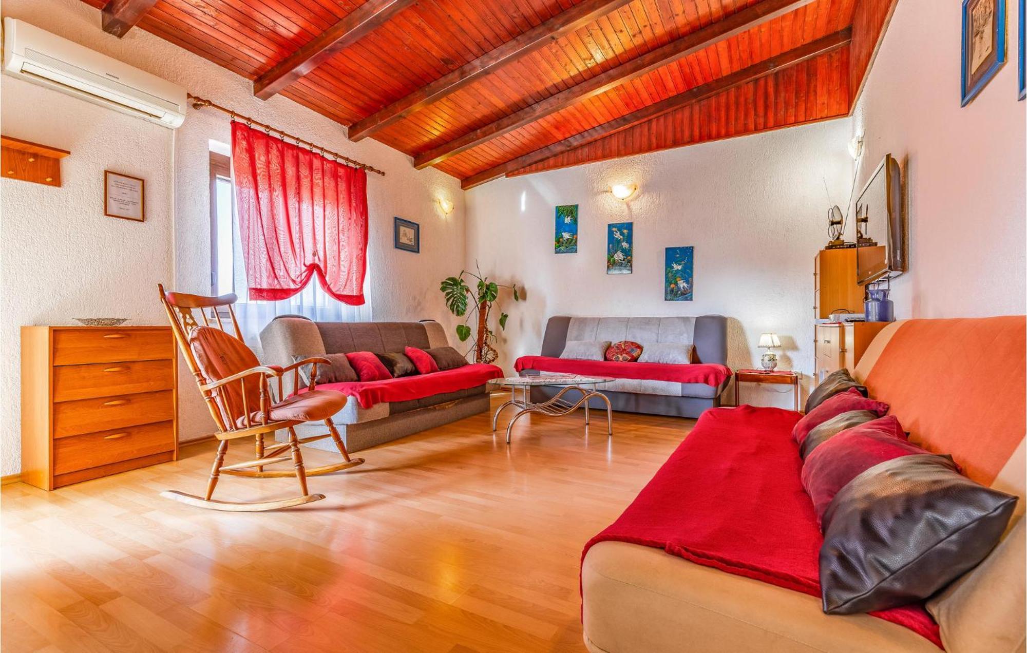 Gorgeous Apartment In Pula With Kitchen Εξωτερικό φωτογραφία