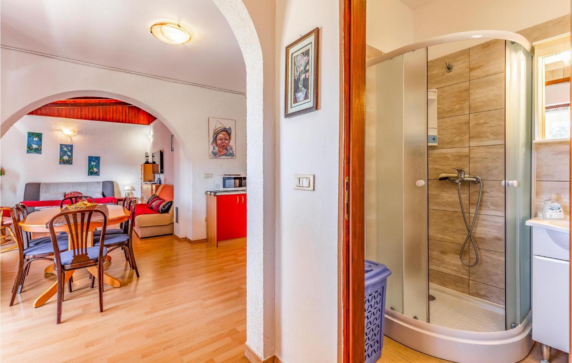 Gorgeous Apartment In Pula With Kitchen Εξωτερικό φωτογραφία