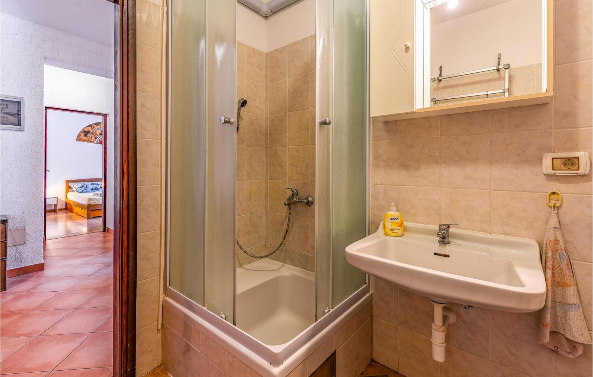 Gorgeous Apartment In Pula With Kitchen Εξωτερικό φωτογραφία