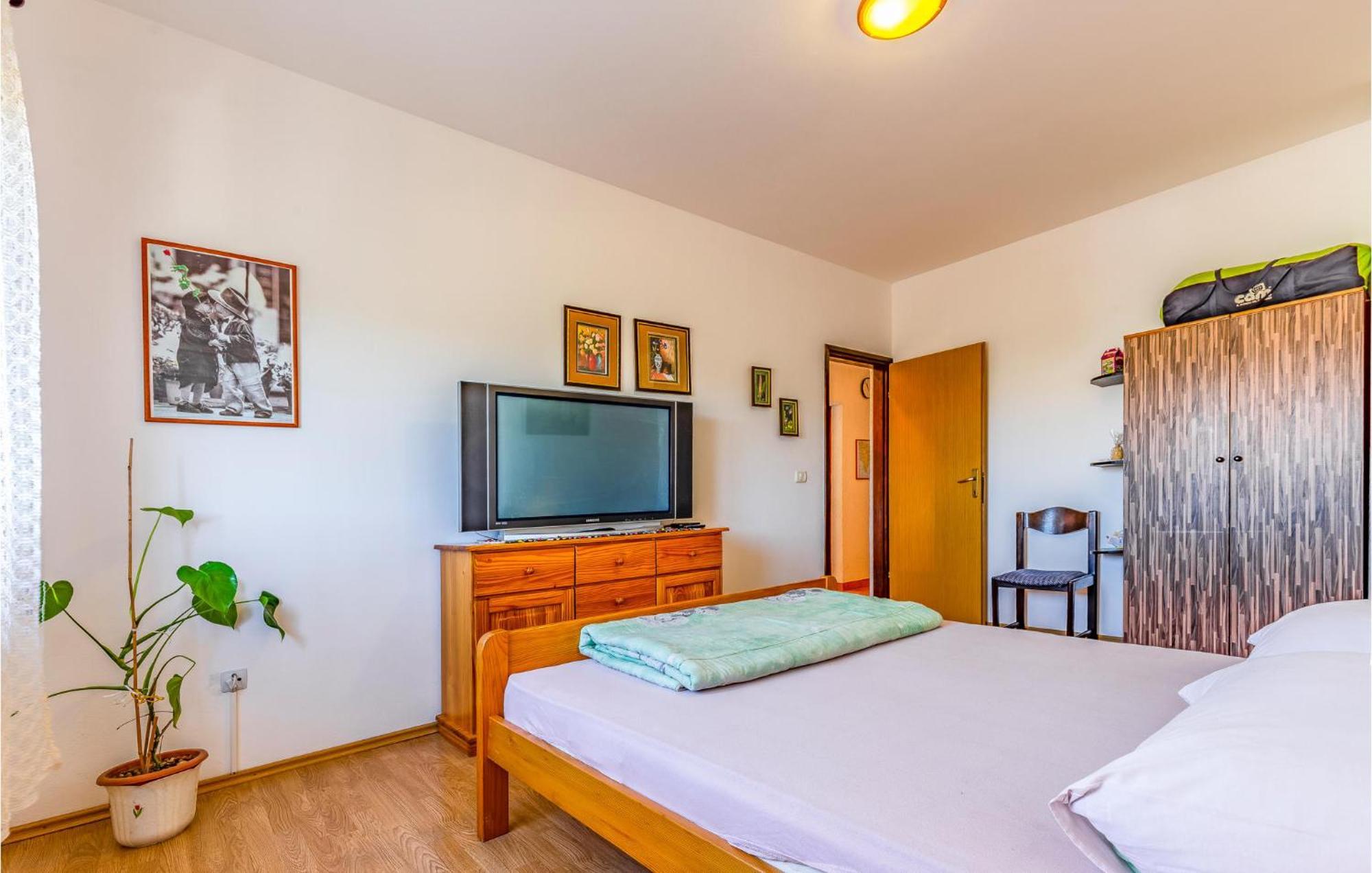 Gorgeous Apartment In Pula With Kitchen Εξωτερικό φωτογραφία